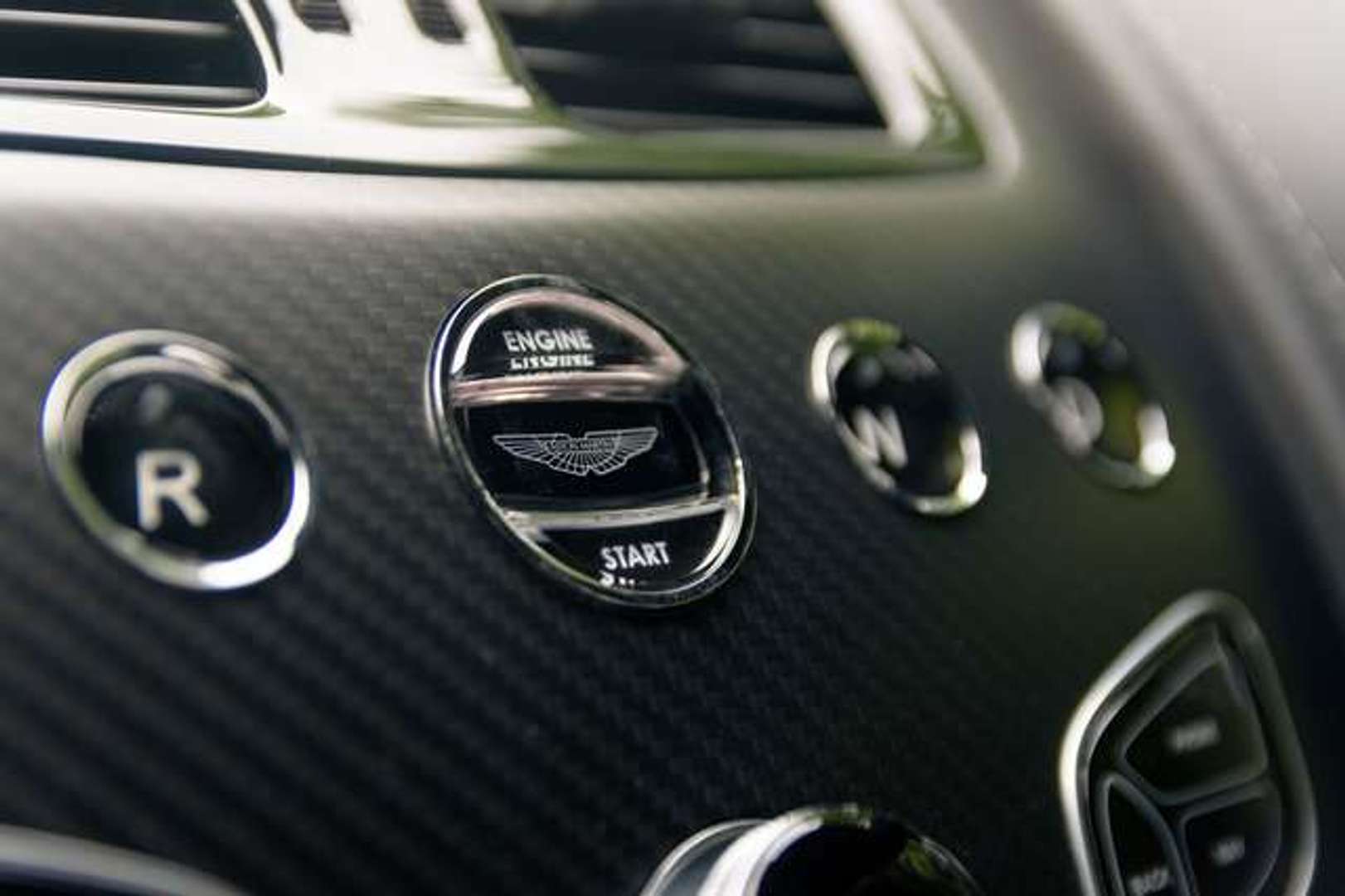 Aston Martin Vantage V8 N430 SPORTSHIFT - 2016 - Joinsteer - #31