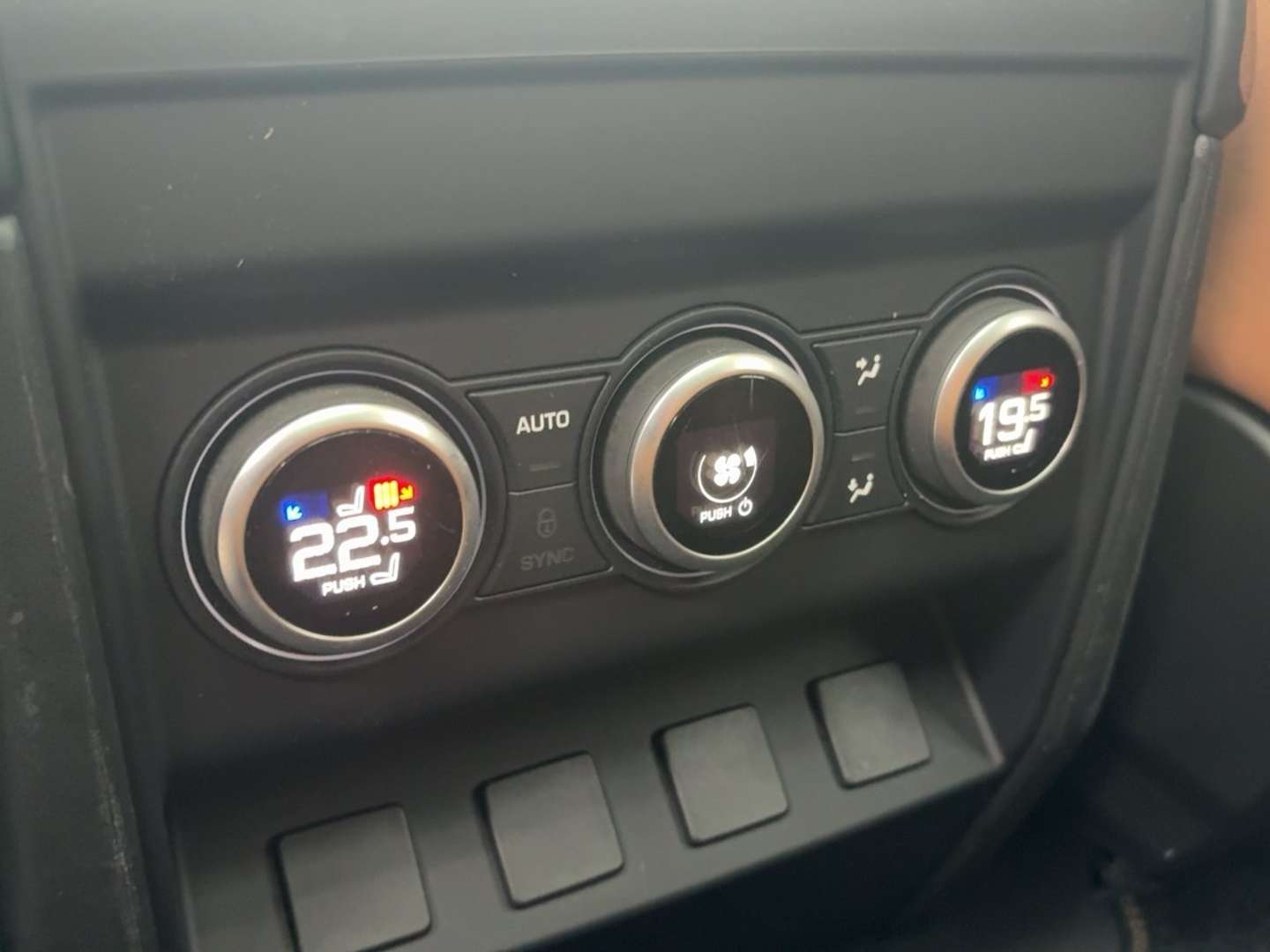 Land Rover Defender 130 First Edition D300 - 2022 - Joinsteer - #14