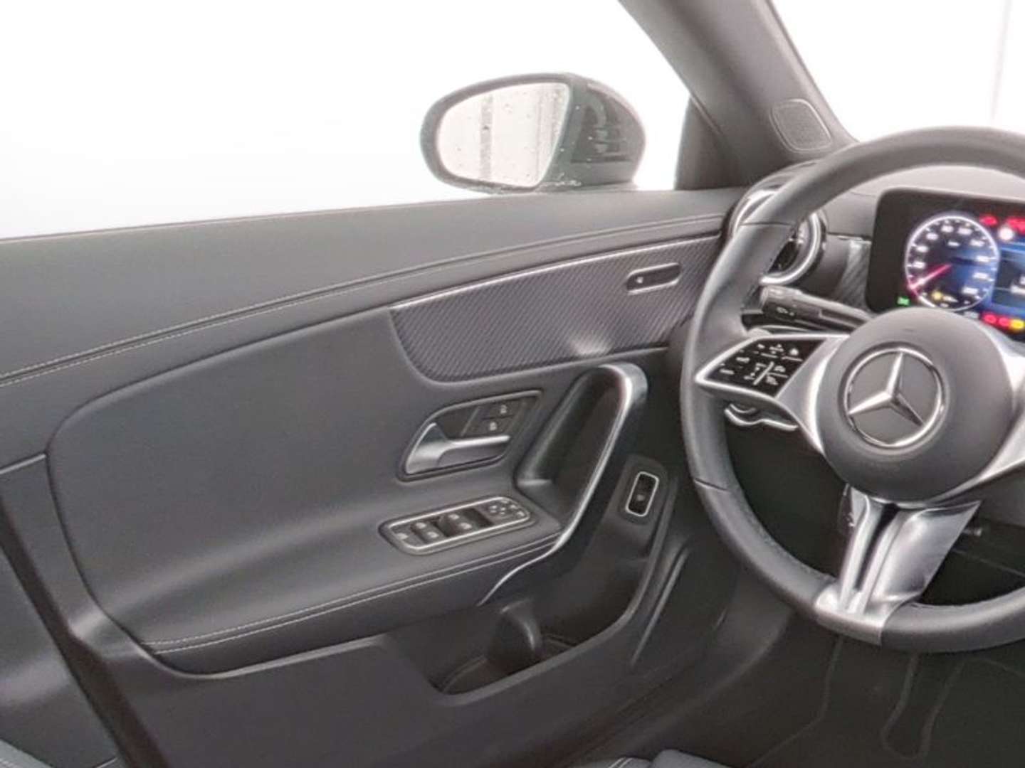 Mercedes CLA 180 Night Edition - 2024 - Joinsteer - #5