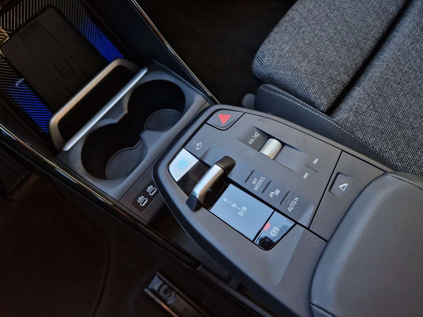 BMW IX1 XDrive30 - 2025 - Joinsteer - #12