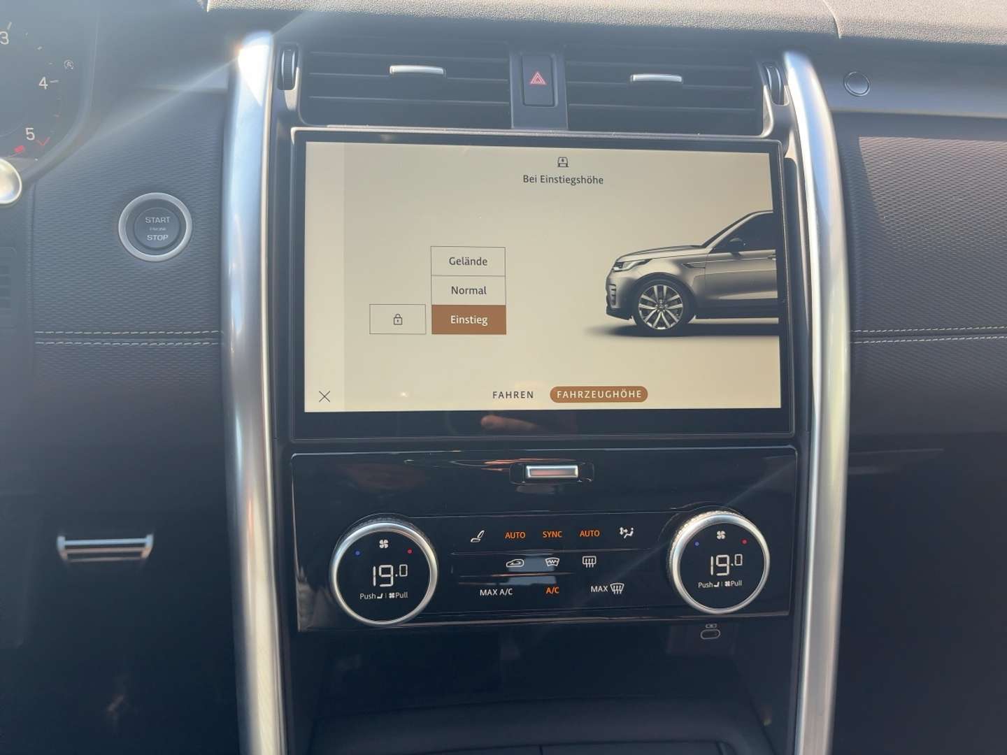 Land Rover Discovery D350 Dynamic SE 7 Seats - 2025 - Joinsteer - #12