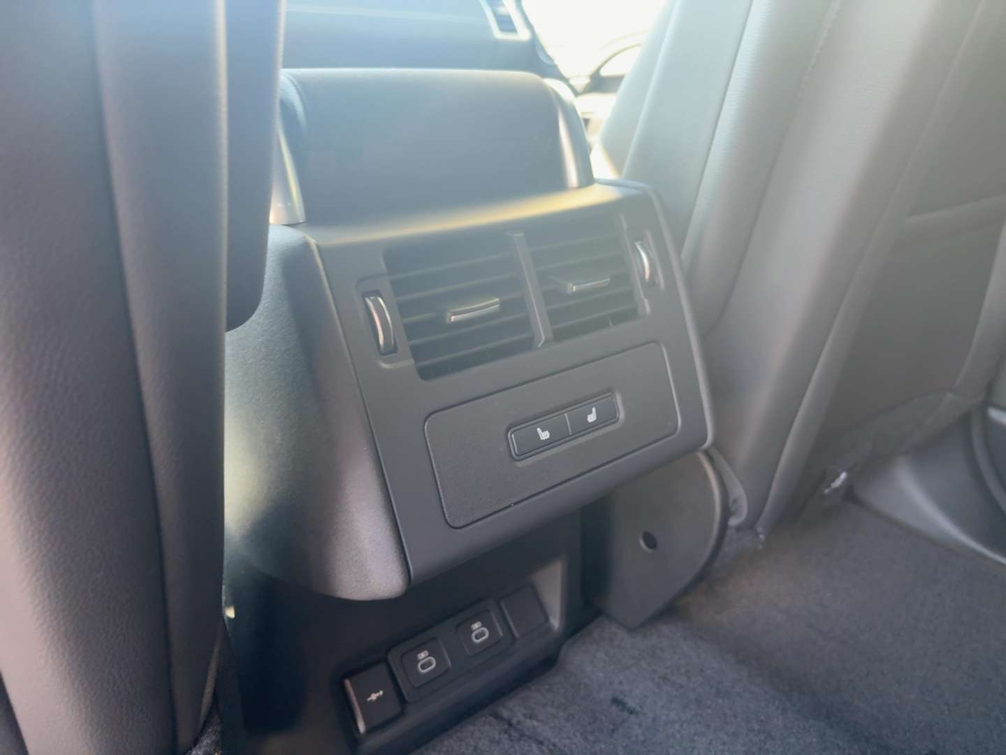 Land Rover Discovery D350 Dynamic SE 7 Seats - 2025 - Joinsteer - #14