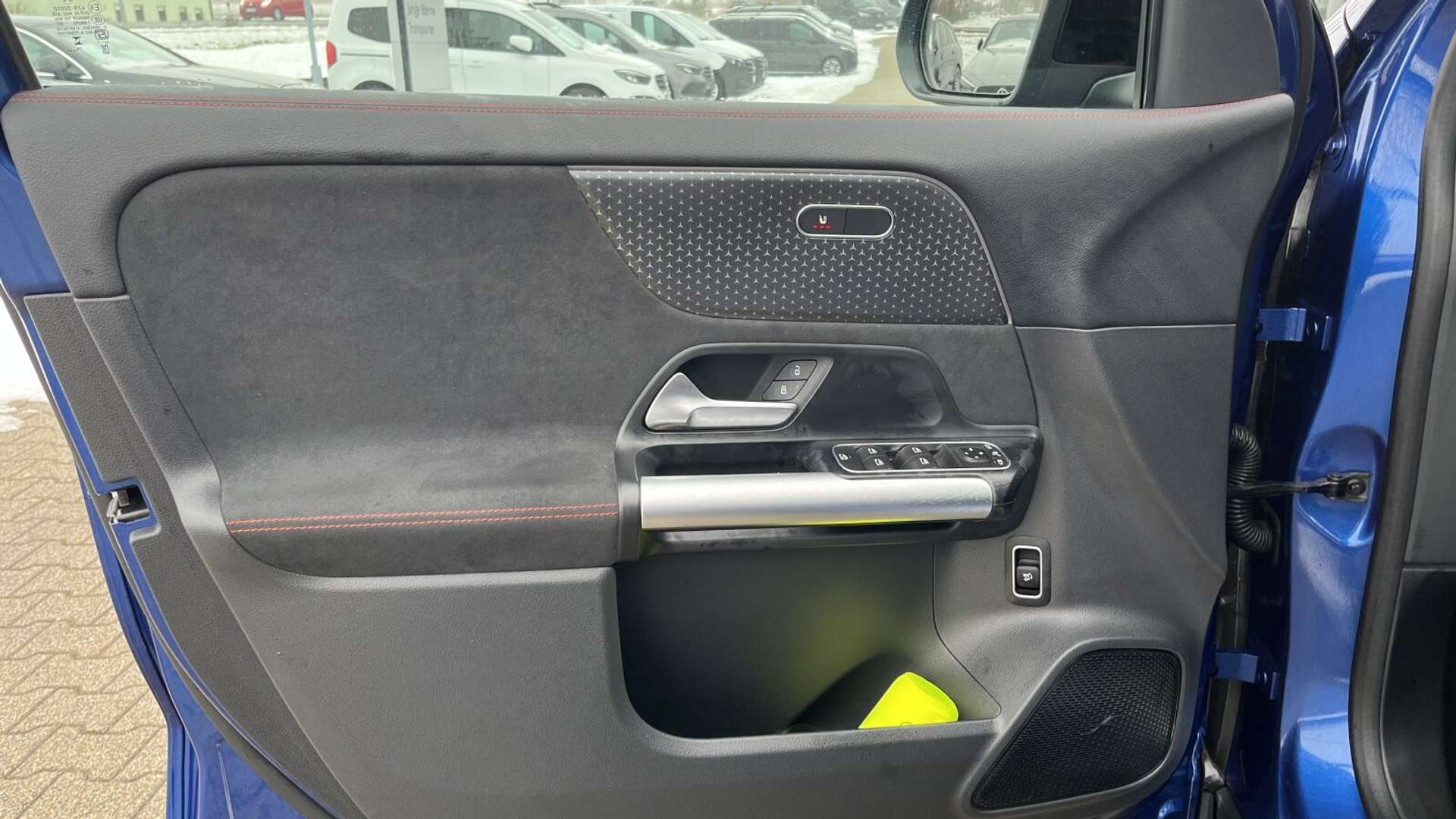 Mercedes EQA 300 Night Edition - 2024 - Joinsteer - #12