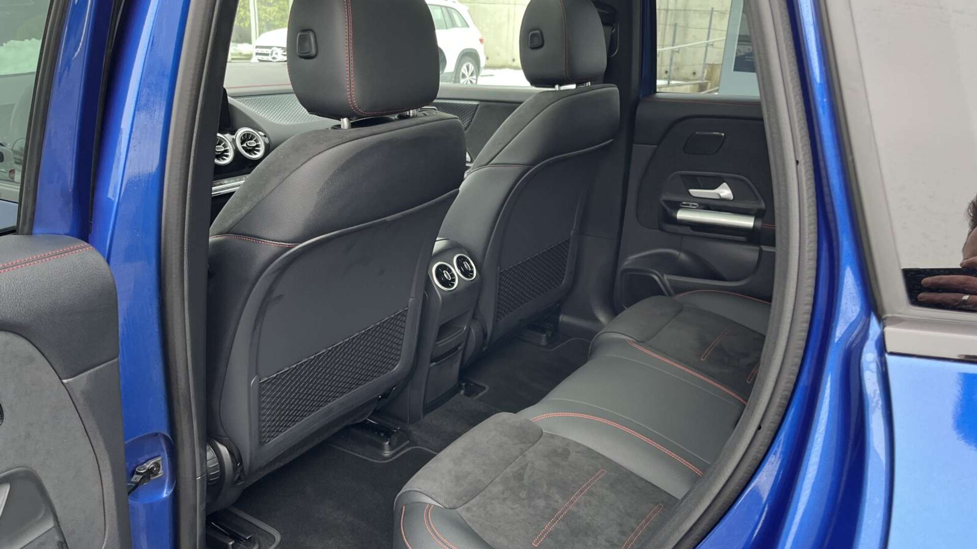 Mercedes EQA 300 Night Edition - 2024 - Joinsteer - #14