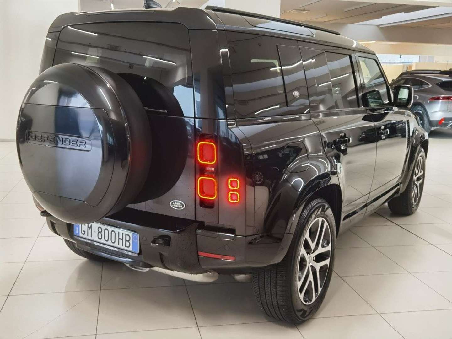 Land Rover Defender 110 3.0D I6 250 CV AWD Auto X-Dynamic HSE*IVA ESPO - 2023 - Joinsteer - #2