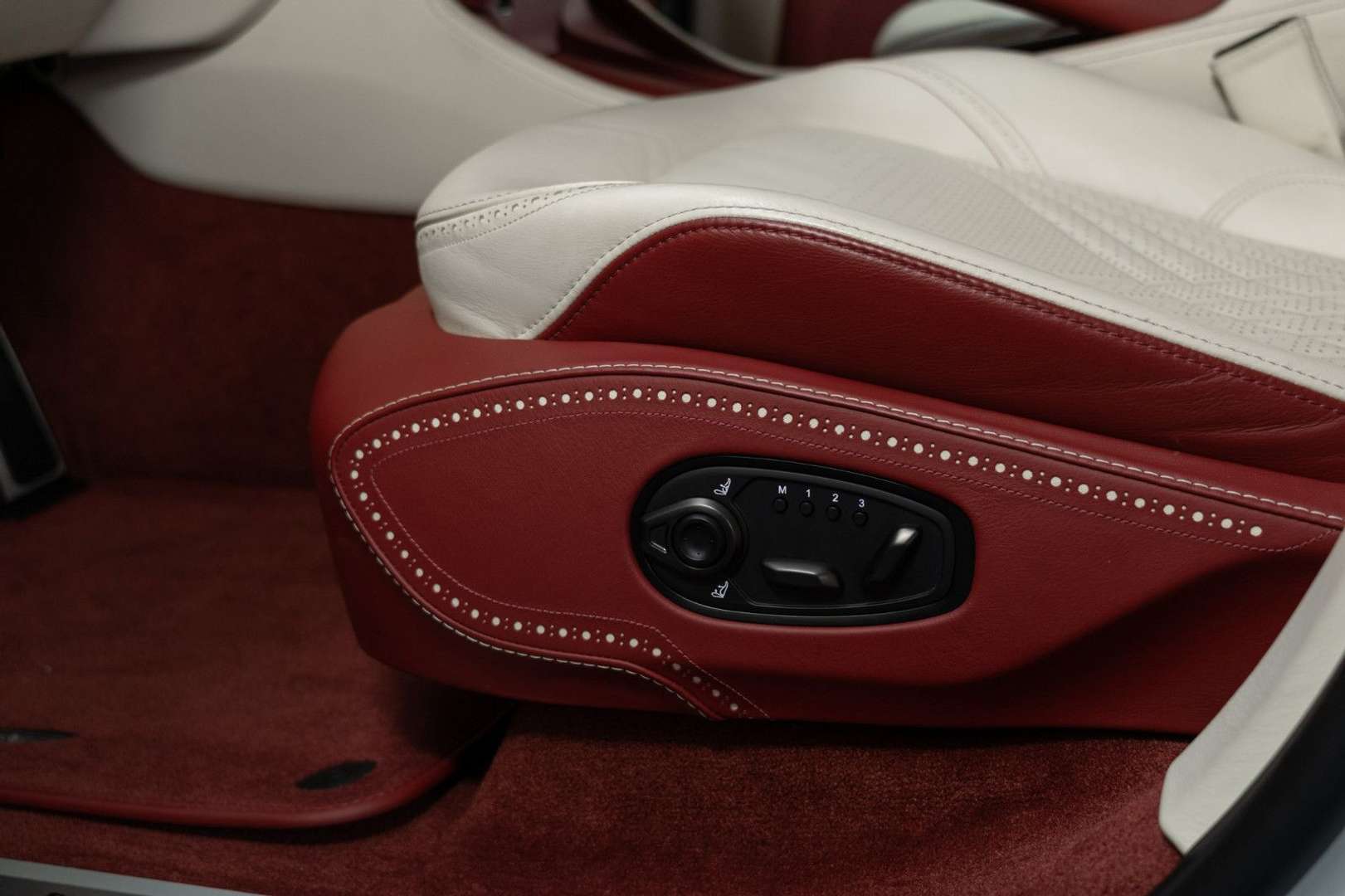 Aston Martin DBX 4.0 V8 Exclusive - 2021 - Joinsteer - #29