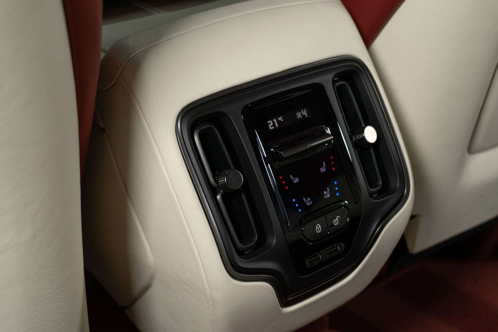 Aston Martin DBX 4.0 V8 Exclusive - 2021 - Joinsteer - #38