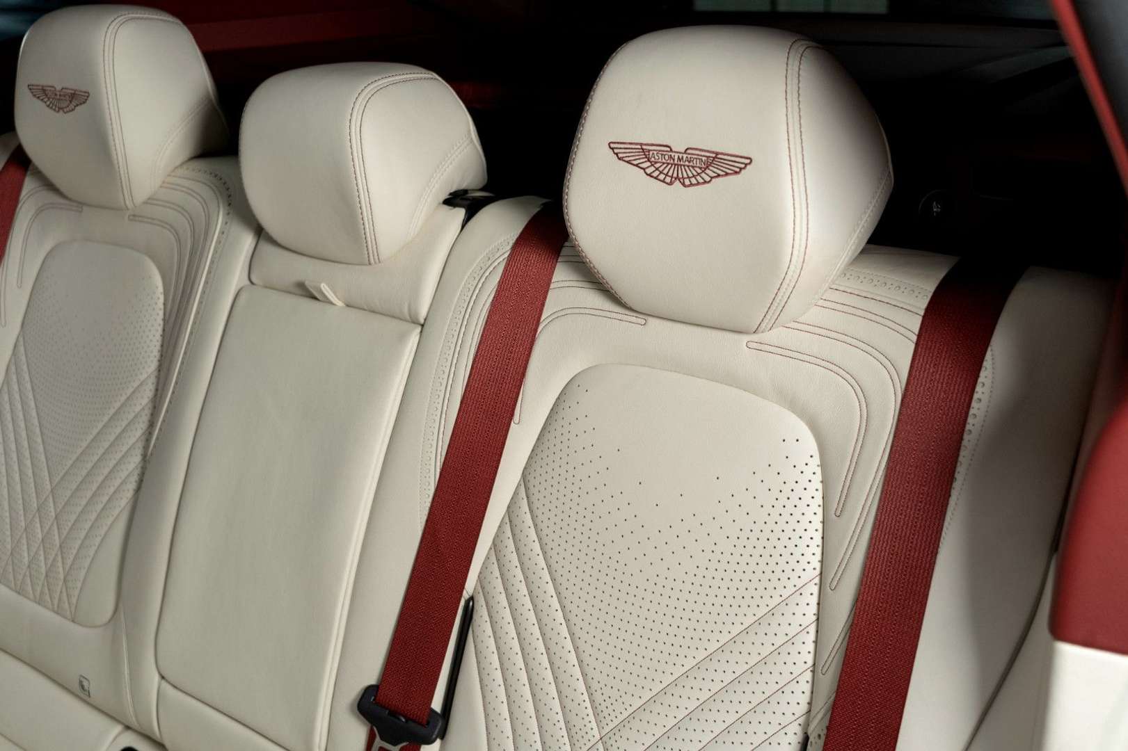 Aston Martin DBX 4.0 V8 Exclusive - 2021 - Joinsteer - #44