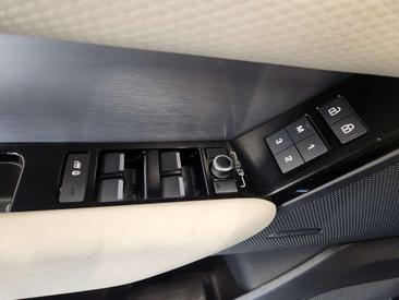 Land Rover Range Rover Velar R-Dynamic HSE 4wd 2.0d I4 Mhev 204cv Auto — photo 17