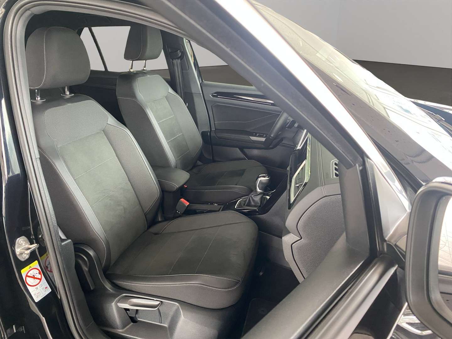 Volkswagen T-Roc R-Line - 2025 - Joinsteer - #6