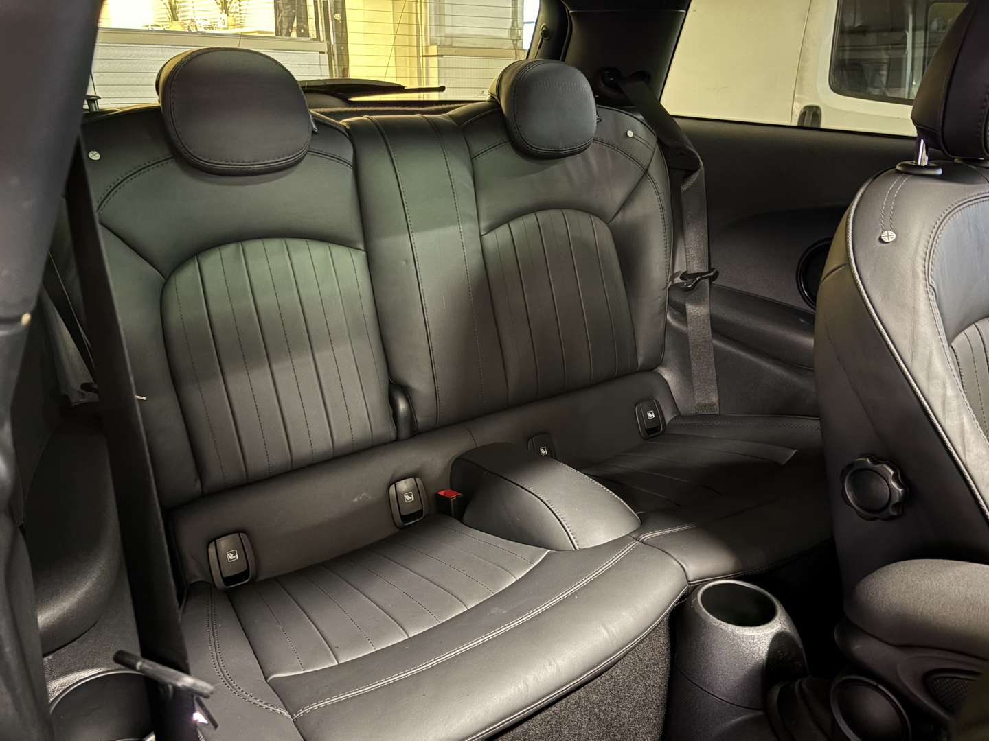 Mini Hatch 3 Portes Yours Cooper - 2024 - Joinsteer - #12