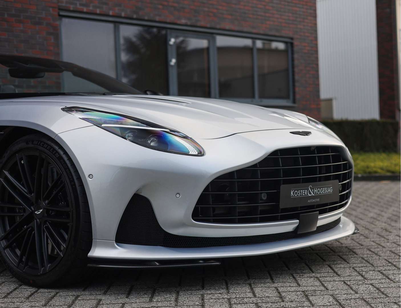 Aston Martin DB12 Volante 4.0 V8 Carbon - 2024 - Joinsteer - #9