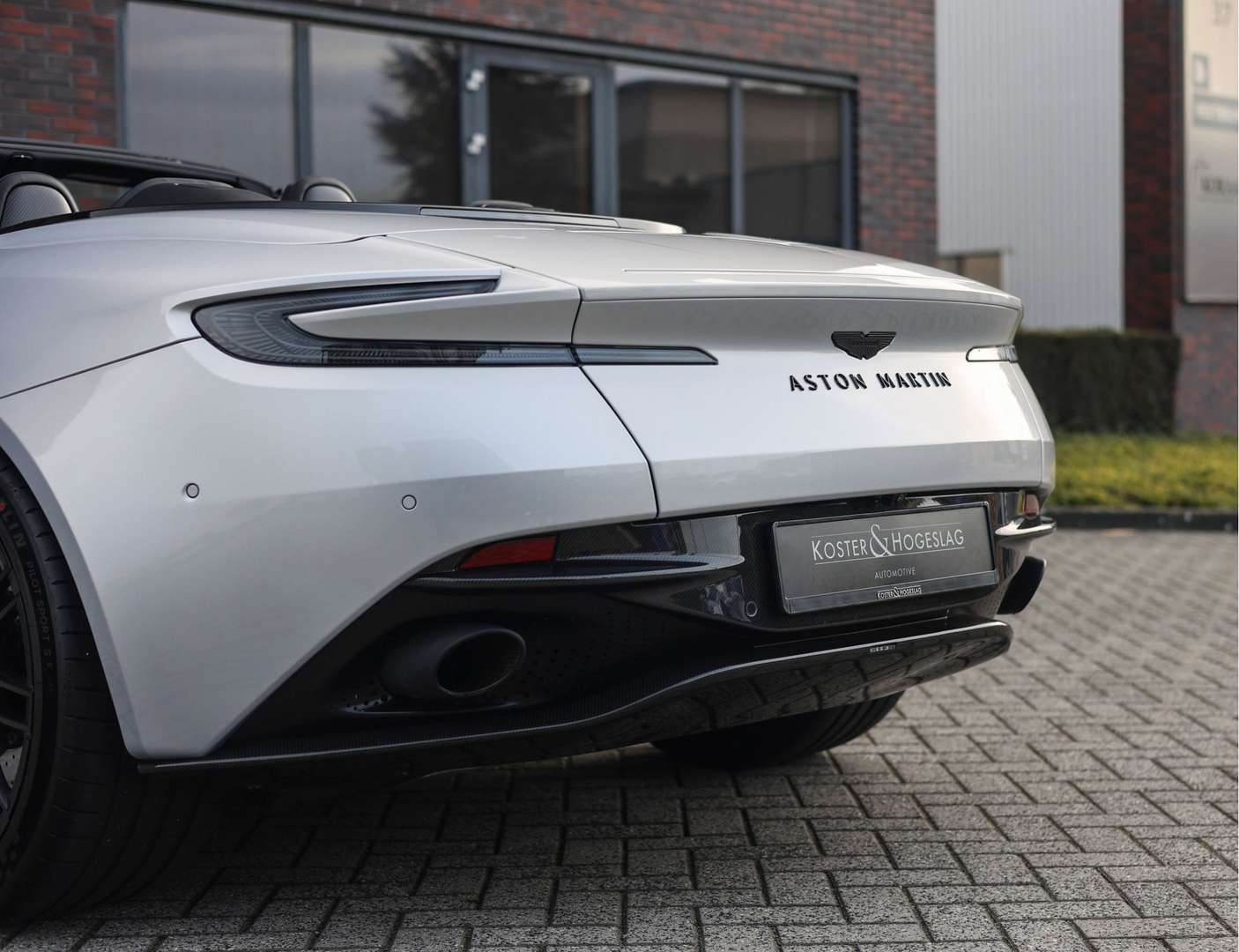 Aston Martin DB12 Volante 4.0 V8 Carbon - 2024 - Joinsteer - #10