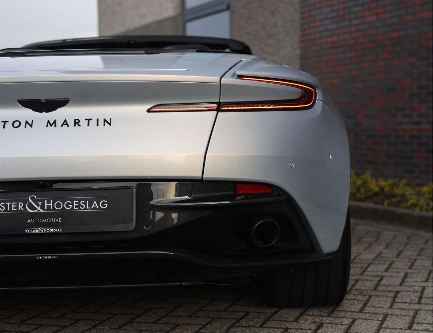 Aston Martin DB12 Volante 4.0 V8 Carbon - 2024 - Joinsteer - #16