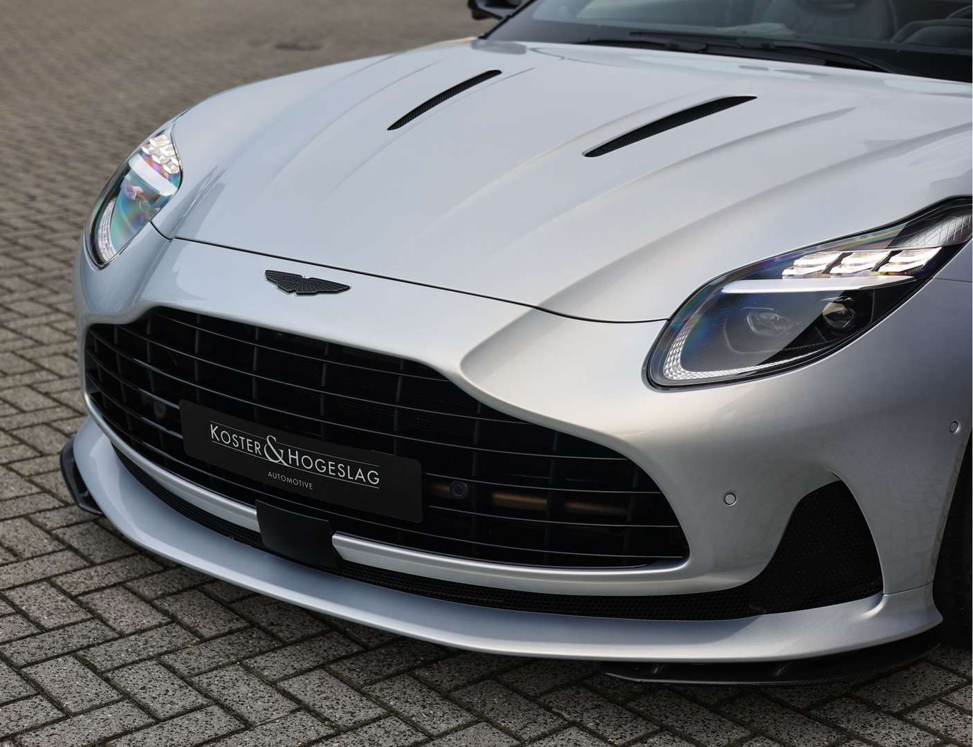 Aston Martin DB12 Volante 4.0 V8 Carbon - 2024 - Joinsteer - #18