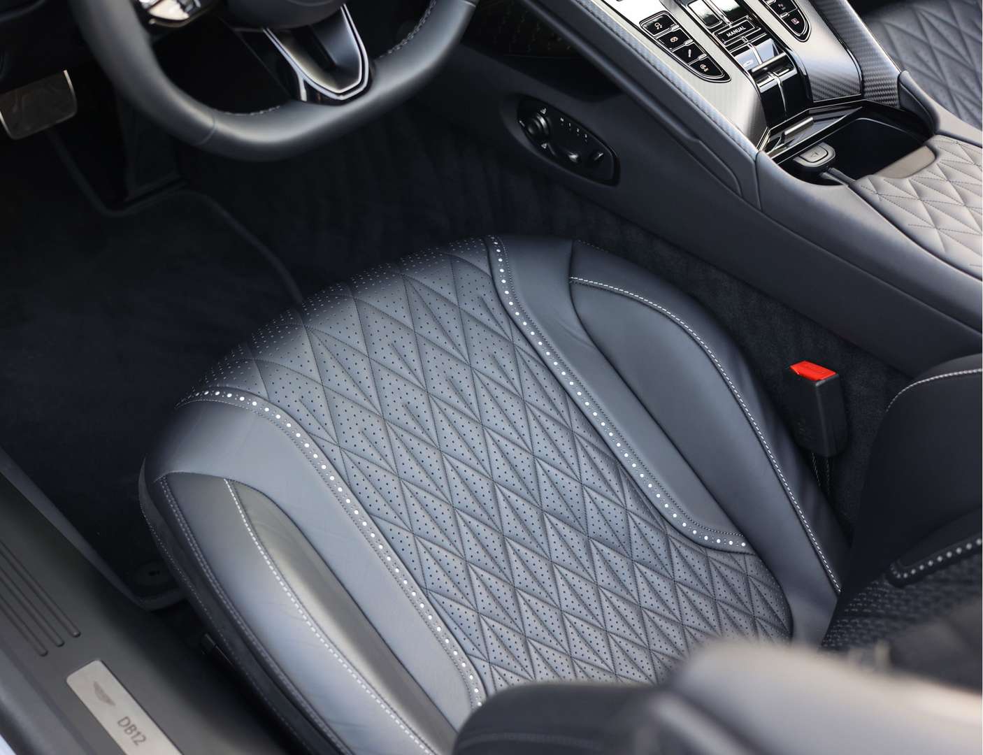 Aston Martin DB12 Volante 4.0 V8 Carbon - 2024 - Joinsteer - #34