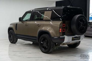 Land Rover Defender 110 P400e S — photo 14