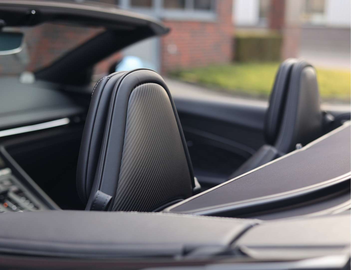 Aston Martin DB12 Volante 4.0 V8 Carbon - 2024 - Joinsteer - #37