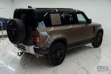 Land Rover Defender 110 P400e S — photo 16