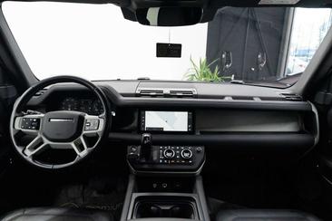 Land Rover Defender 110 P400e S — photo 21