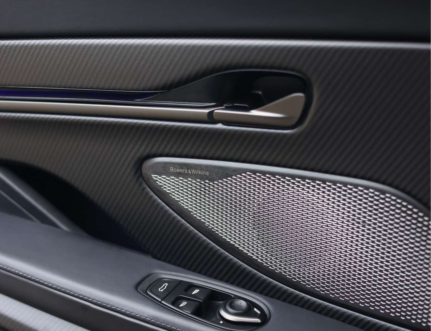 Aston Martin Vanquish Coupé 5.2 V12 Q Epsilon Black - 2024 - Joinsteer - #38
