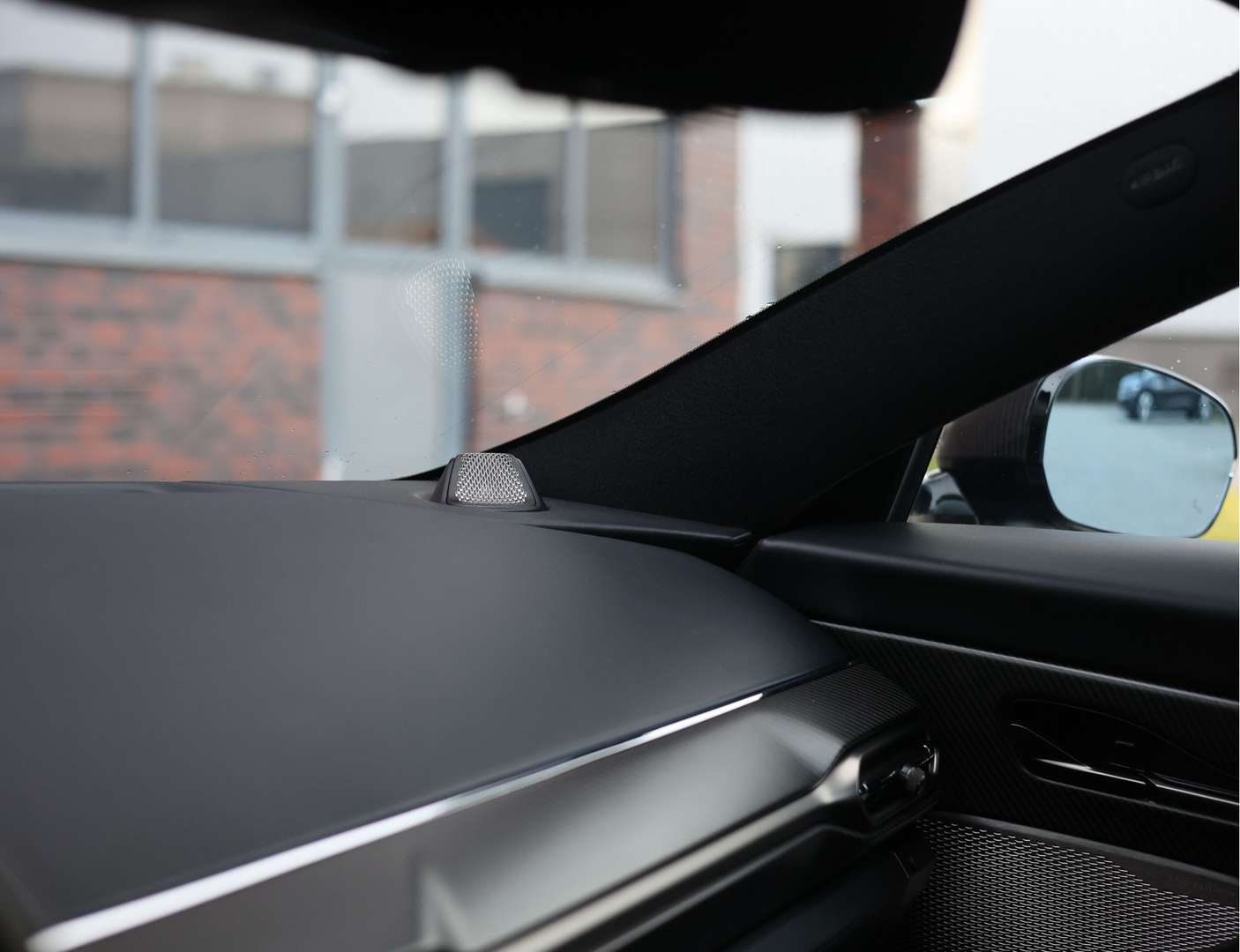 Aston Martin Vanquish Coupé 5.2 V12 Q Epsilon Black - 2024 - Joinsteer - #43