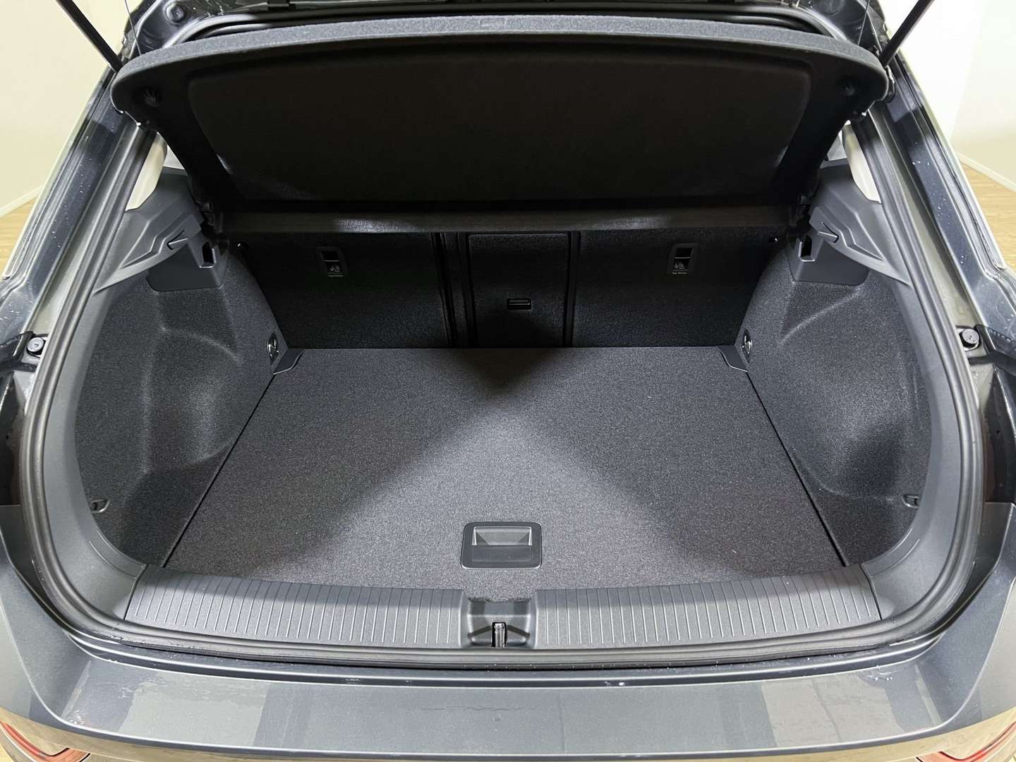Volkswagen T-Roc TDI Edition Plus - 2026 - Joinsteer - #12