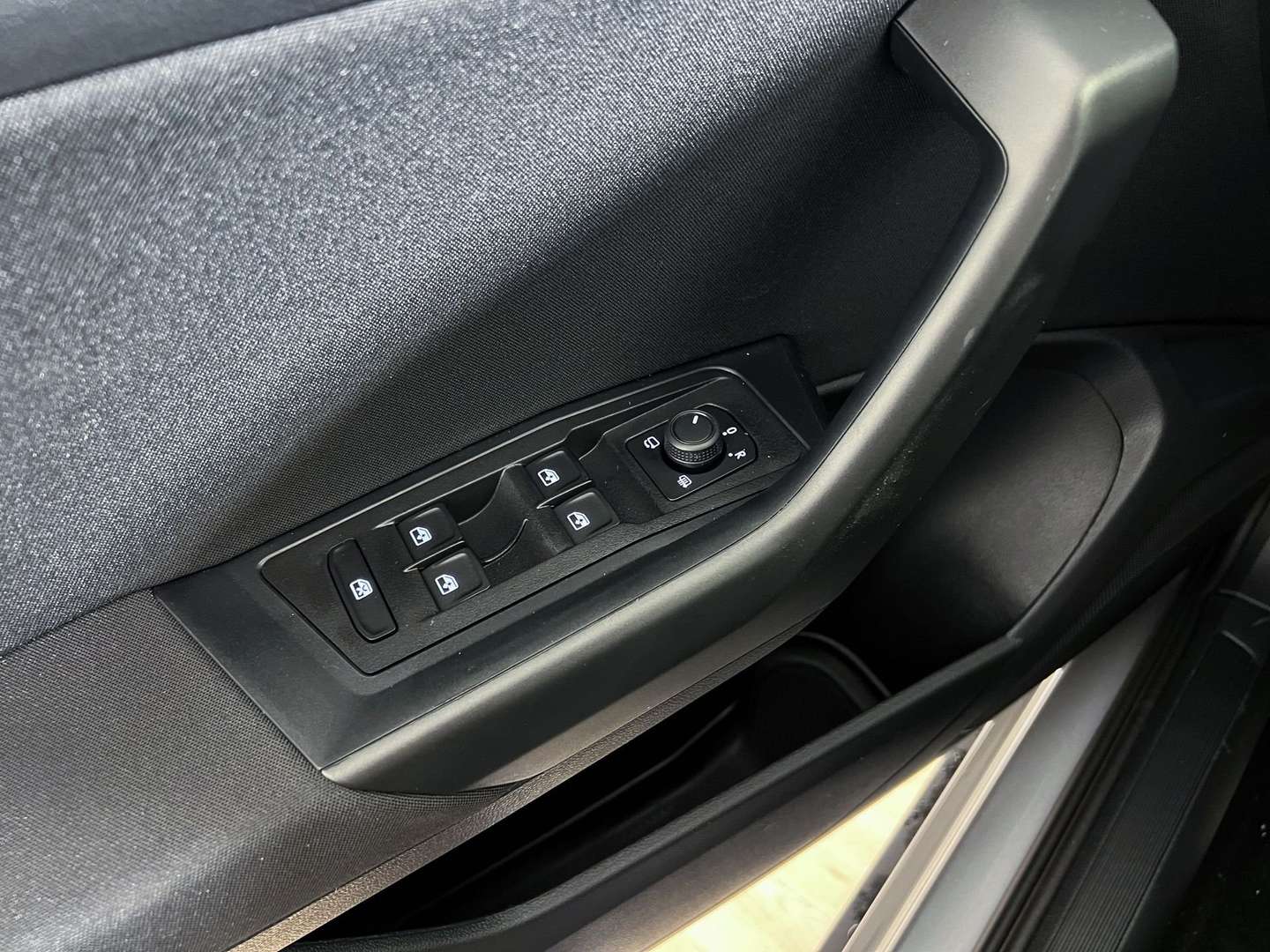 Volkswagen T-Roc TDI Edition Plus - 2026 - Joinsteer - #21