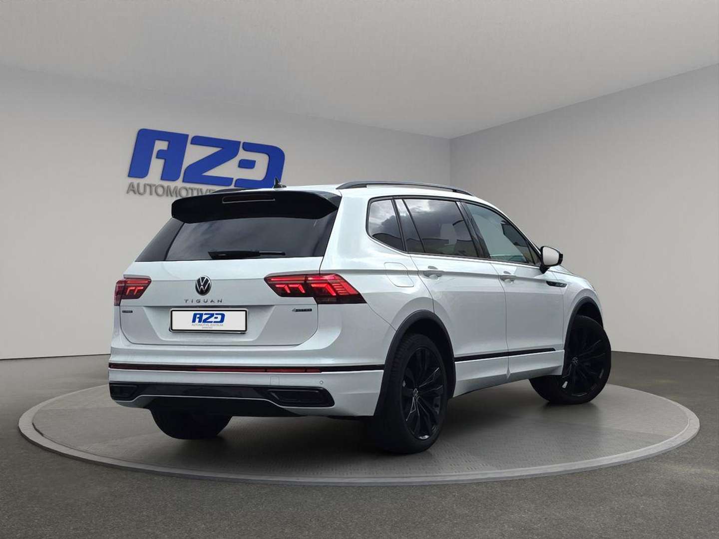 Volkswagen TIGUAN R-Line 4Motion - 2024 - Joinsteer - #4