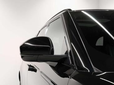 Land Rover Range Rover Velar 2.0 P400e AWD Dynamic SE PHEV — photo 11