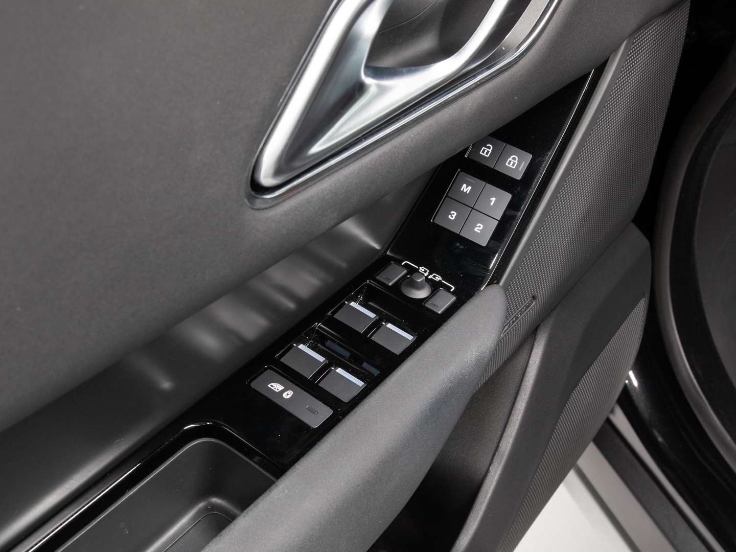 Land Rover Range Rover Velar 2.0 P400e AWD Dynamic SE PHEV - 2025 - Joinsteer - #21