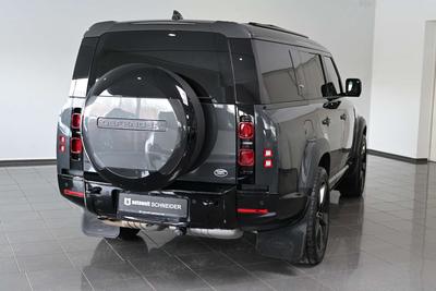 Land Rover Defender 130 X-Dynamic SE AHK Pano 8-Sitzer