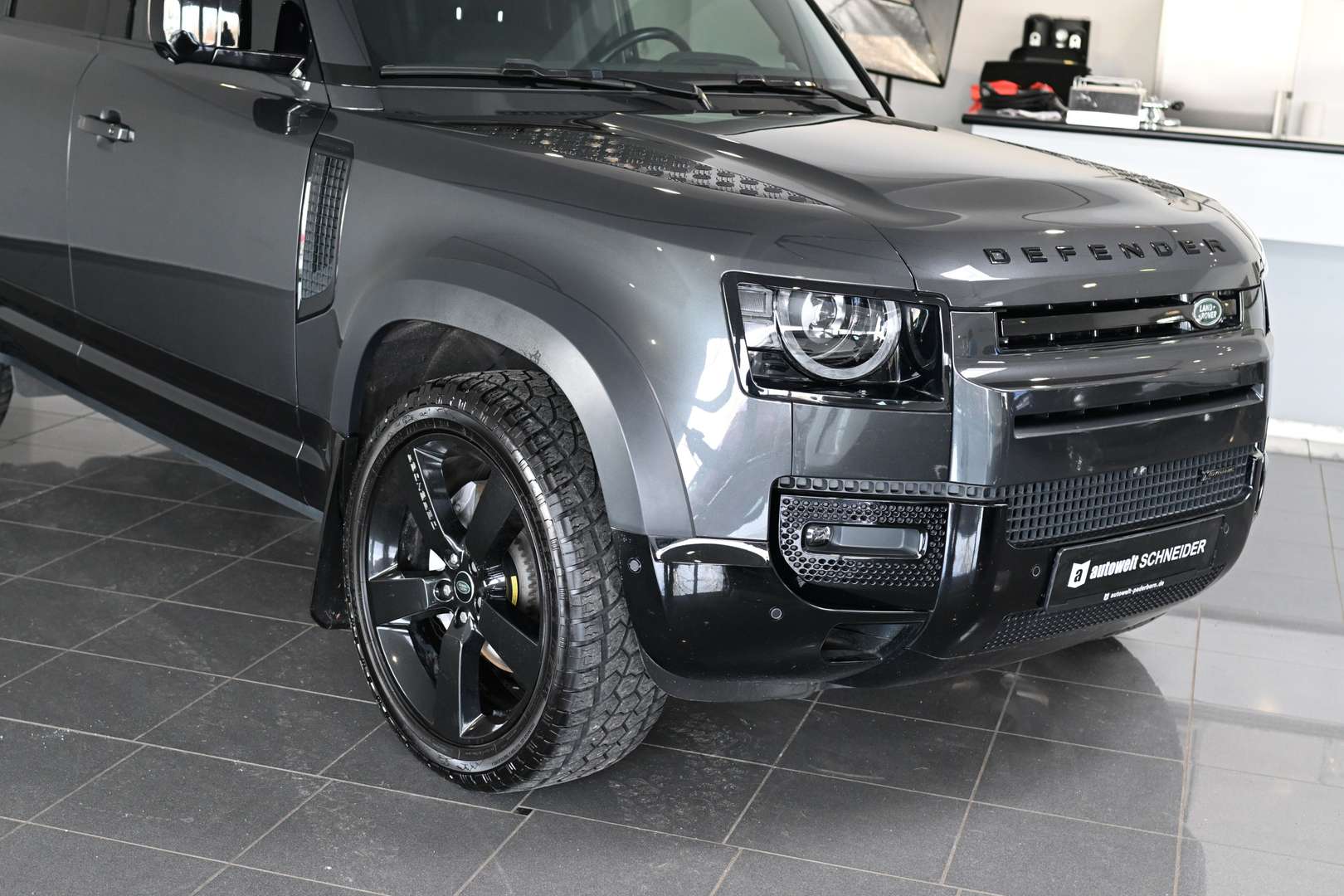 Land Rover Defender 130 X-Dynamic SE AHK Pano 8-Sitzer - 2023 - Joinsteer - #7
