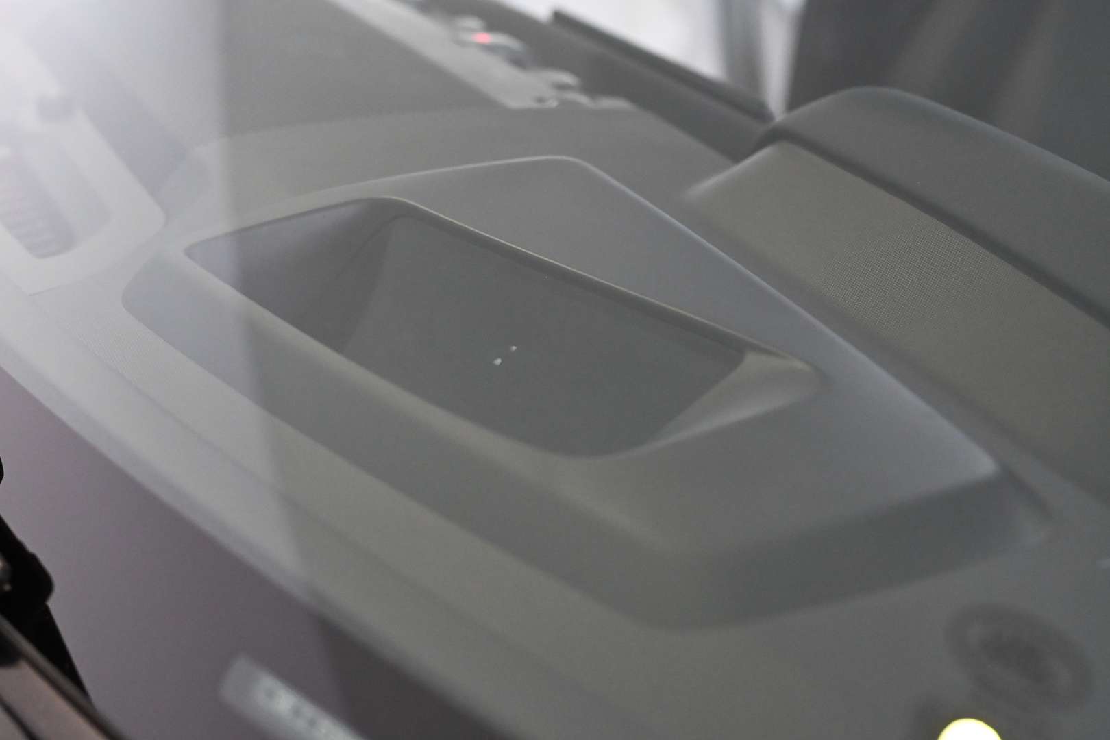 Land Rover Defender 130 X-Dynamic SE AHK Pano 8-Sitzer - 2023 - Joinsteer - #16