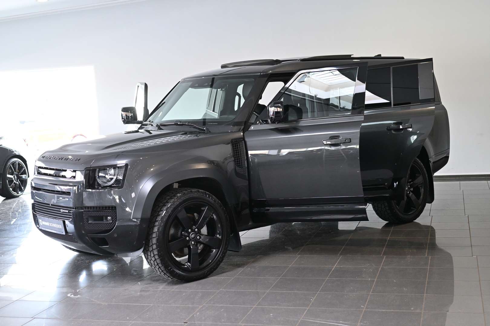 Land Rover Defender 130 X-Dynamic SE AHK Pano 8-Sitzer - 2023 - Joinsteer - #24