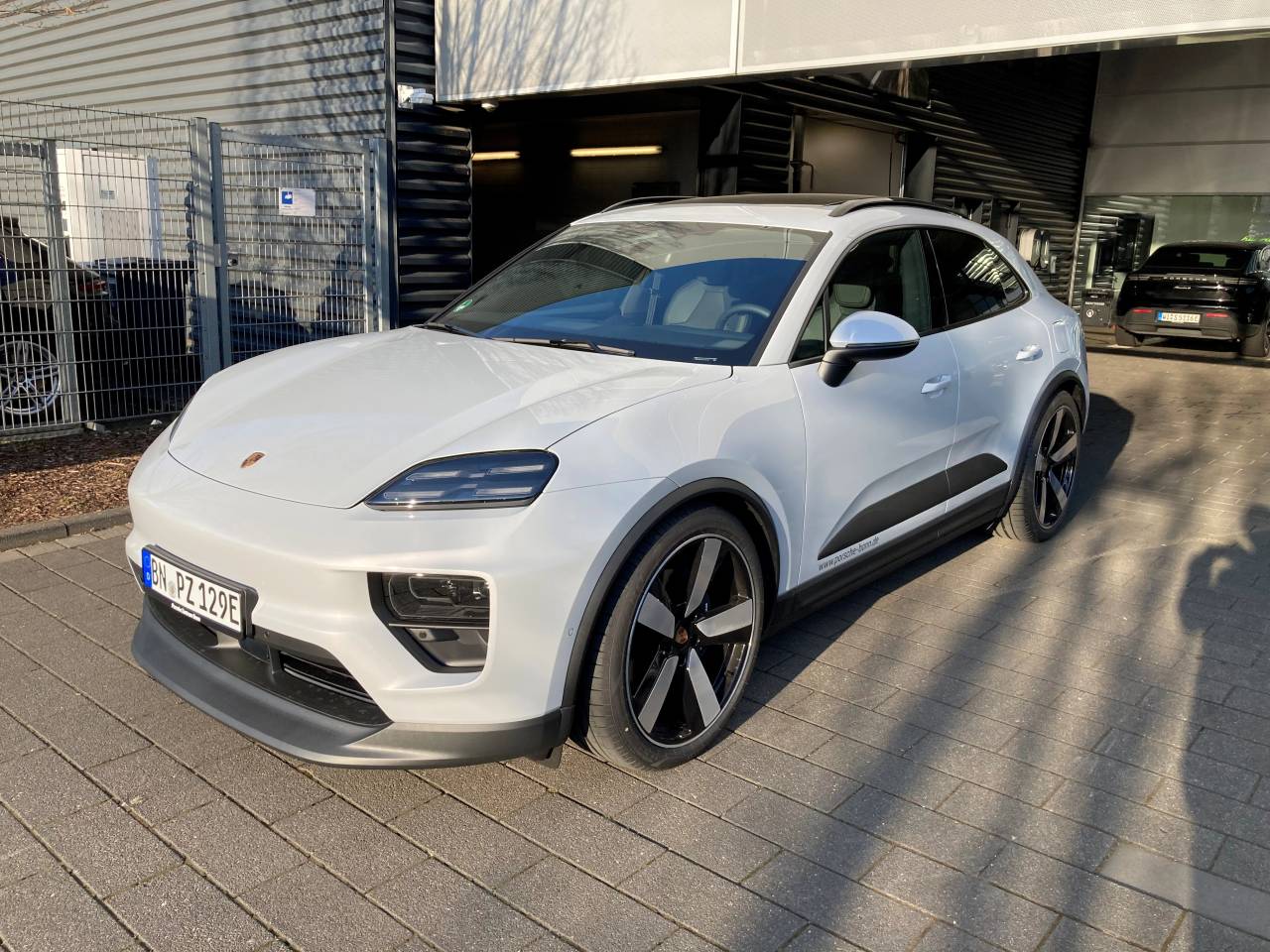 Porsche Macan Electrique - 2025 - Joinsteer - #1