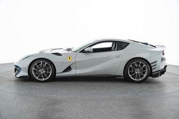 Ferrari 812 Competizione — photo 7