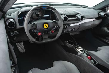 Ferrari 812 Competizione — photo 11