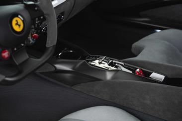 Ferrari 812 Competizione — photo 17