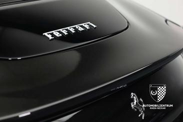 Ferrari Roma Spider — photo 31