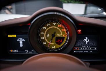 Ferrari 488 GTB — photo 12