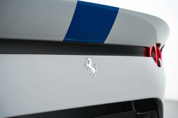 Ferrari 812 Competizione — photo 43