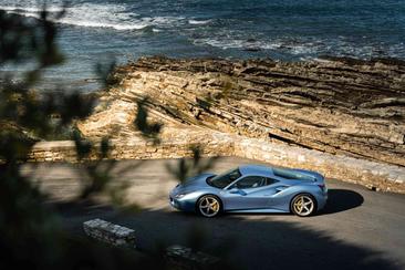 Ferrari 488 GTB — photo 4