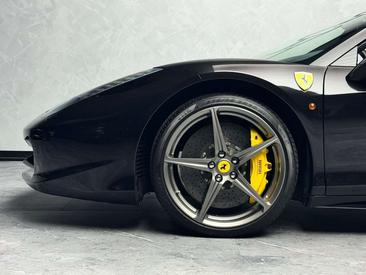 Ferrari 458 Italia — photo 27