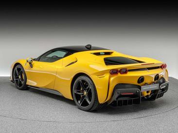 Ferrari SF90 Stradale — photo 3