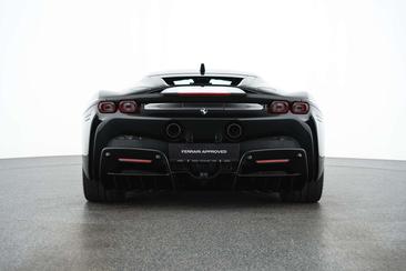 Ferrari SF90 Stradale — photo 5