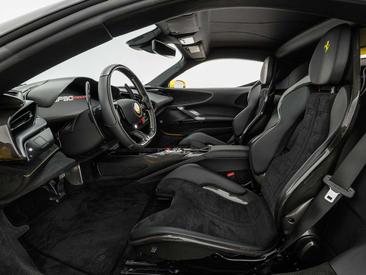 Ferrari SF90 Stradale — photo 15