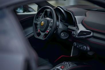 Ferrari 458 Italia — photo 19