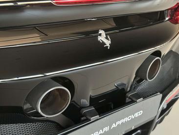 Ferrari SF90 Stradale — photo 31
