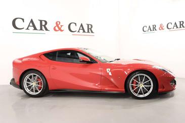 Ferrari 812 Superfast — photo 5